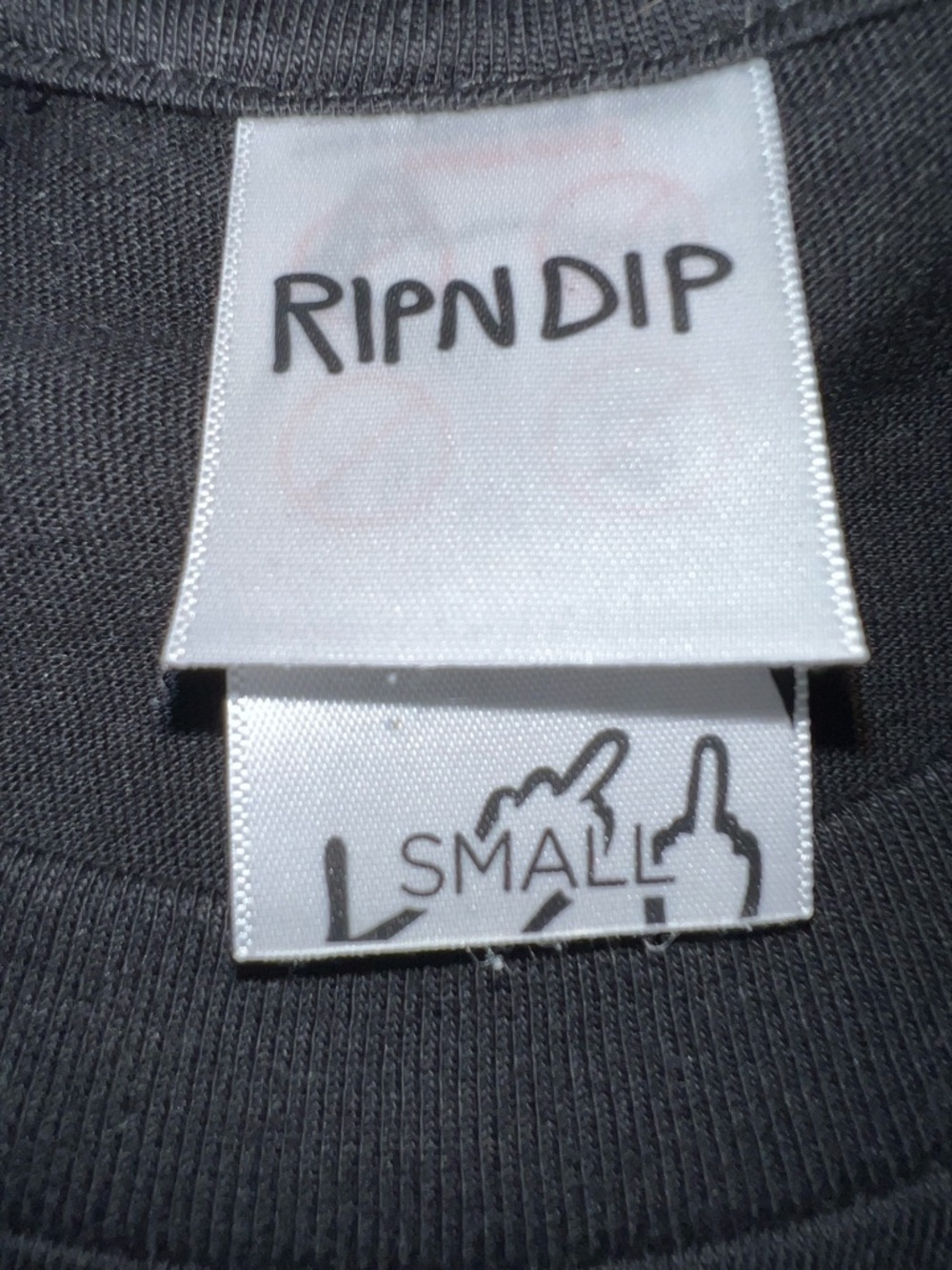 Ripndip Black Pocket Tee with Cat and Red Hearts - Picture 4 of 4